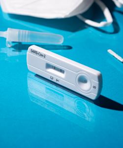 Covid-19 Testing Near Me at Universal Urgent Care at Niles Street, Brimhall Road, and Ming Ave. in Bakersfield, CA