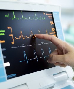 EKG Services Near Me at Universal Urgent Care at Niles Street, Brimhall Road, and Ming Ave. in Bakersfield, CA